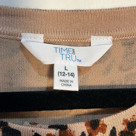 Fall Closet Staple! Leopard Pattern Cardigan - EUC! Time and Tru Women's Large - Picture 5 of 6